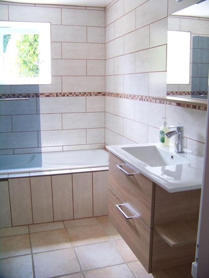 Holiday home Gite, Jacuzzi & Vin Au Grenier De *